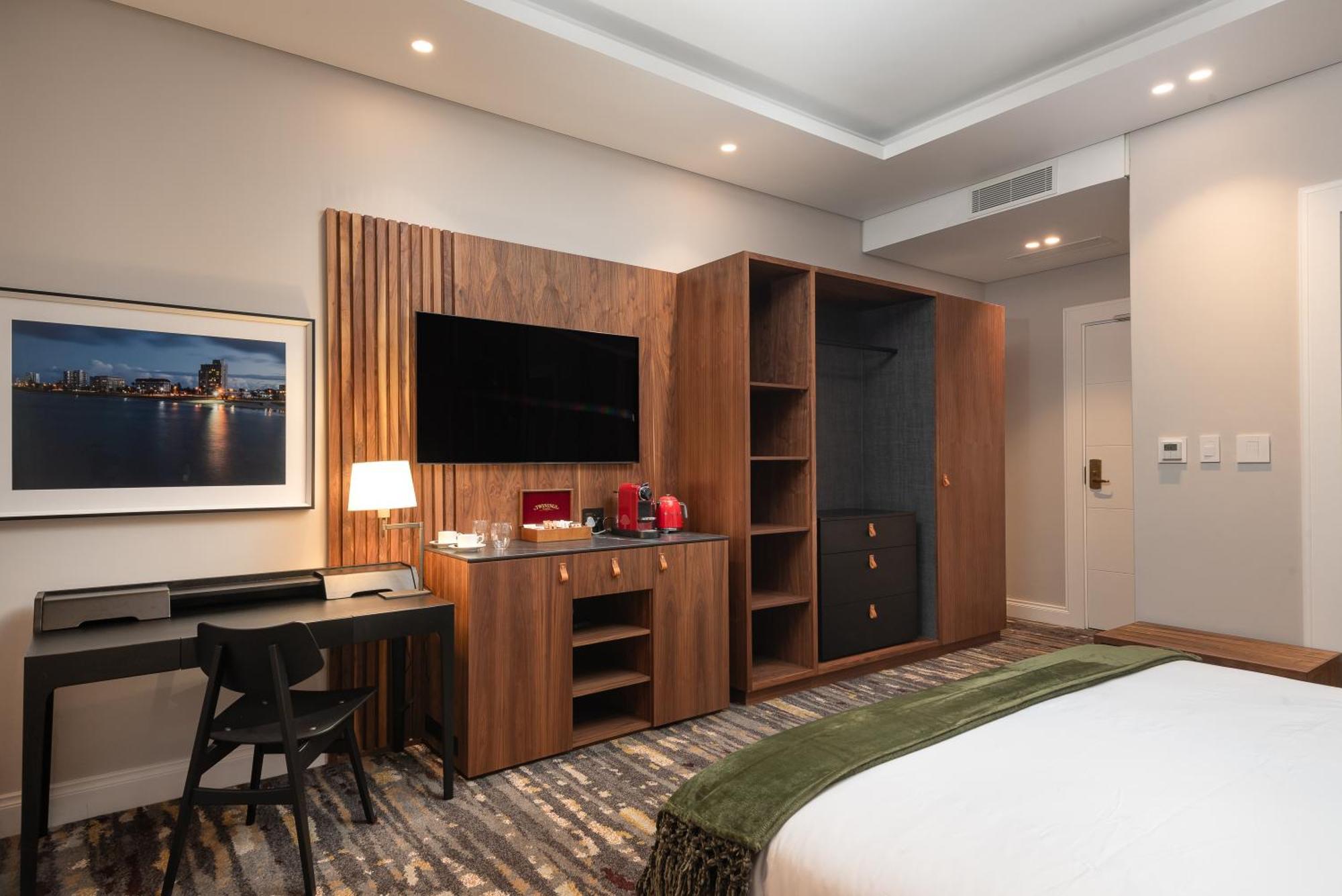 Anfani Boutique Hotel Порт-Элизабет Экстерьер фото